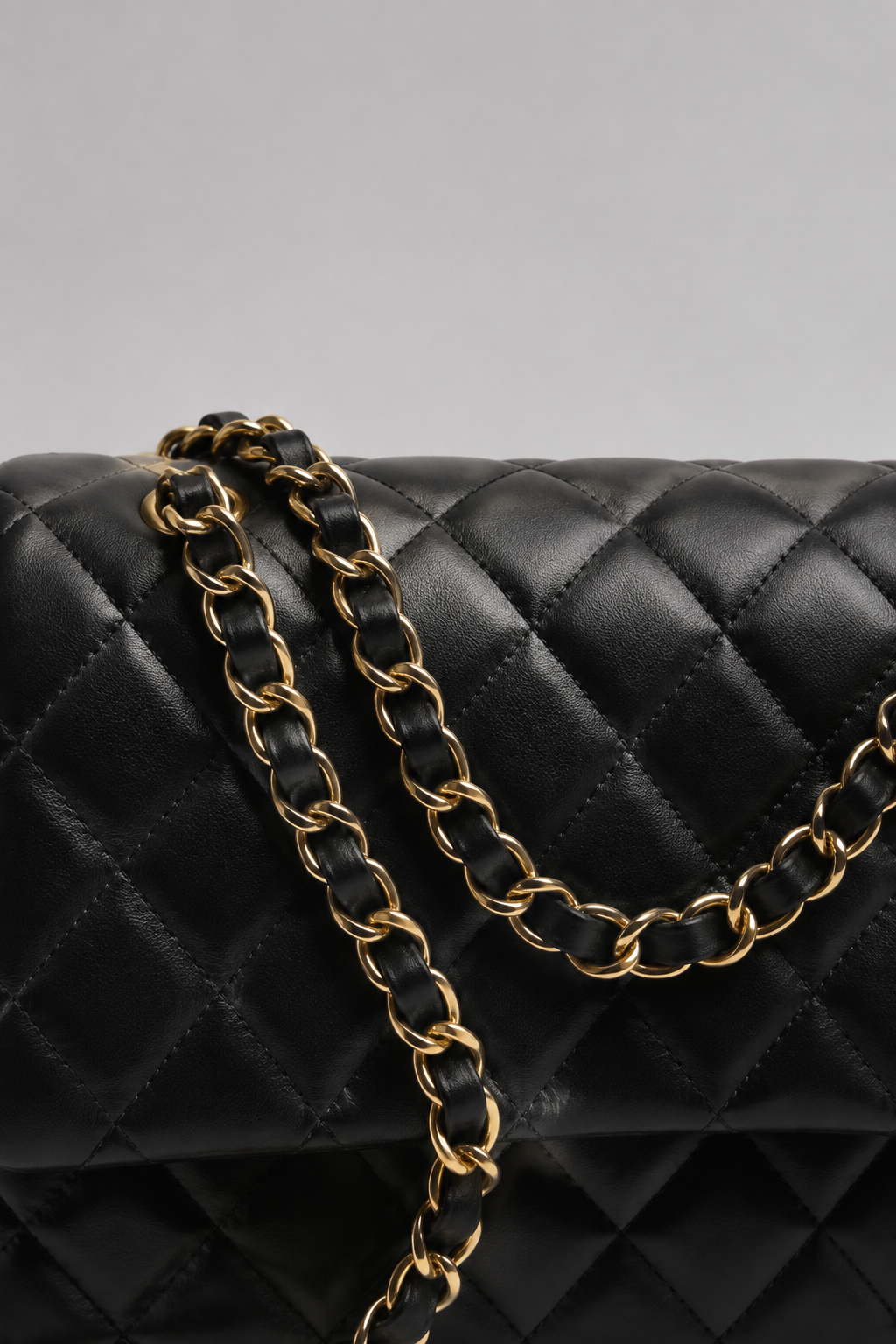 Classic 11.12 Handbag