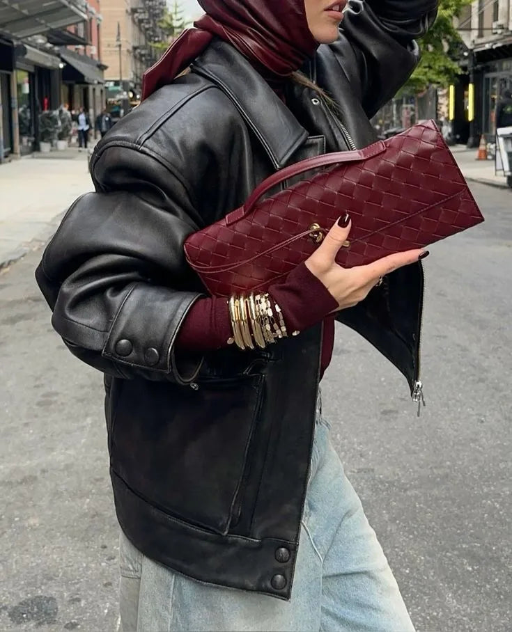 Andiamo Clutch styling reference photo