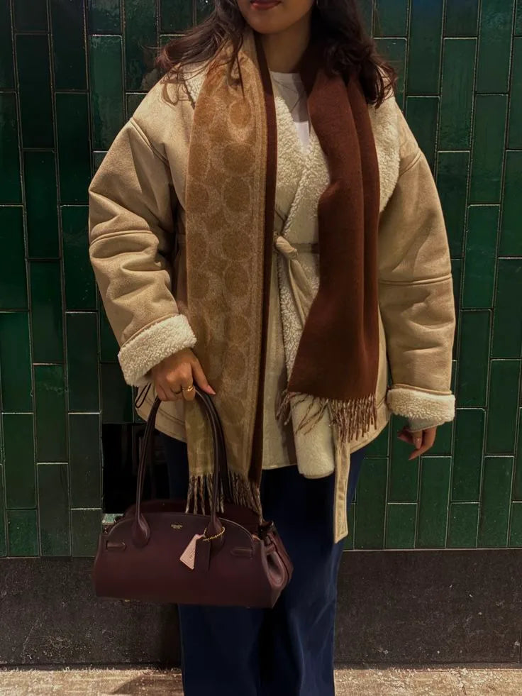 Empire 34 Bag styling reference photo