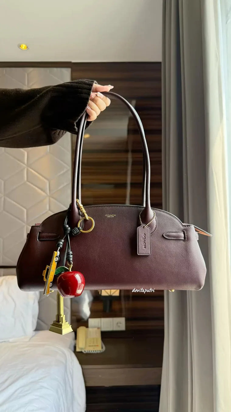 Empire 34 Bag styling reference photo