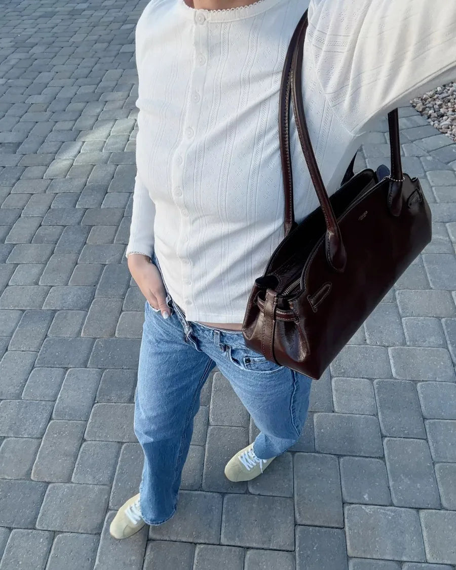 Empire 34 Bag styling reference photo
