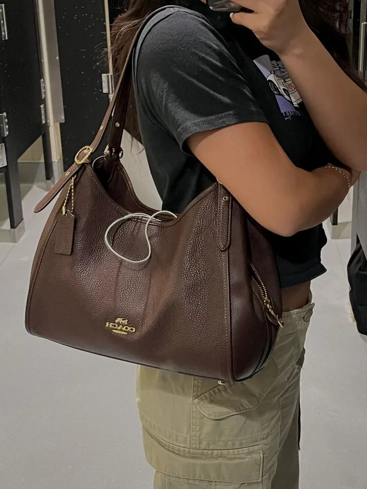 Erin Bag styling reference photo