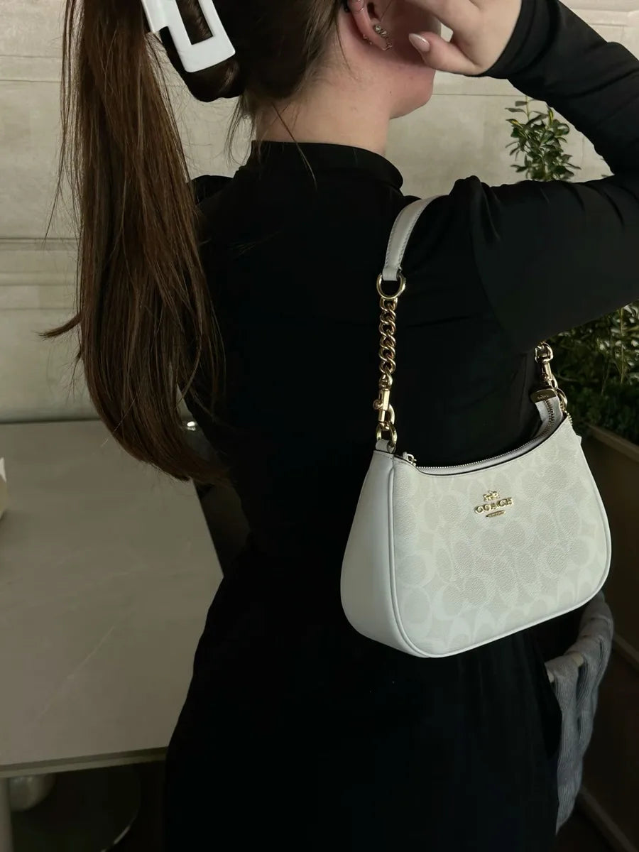 Teri Shoulder Bag styling reference photo
